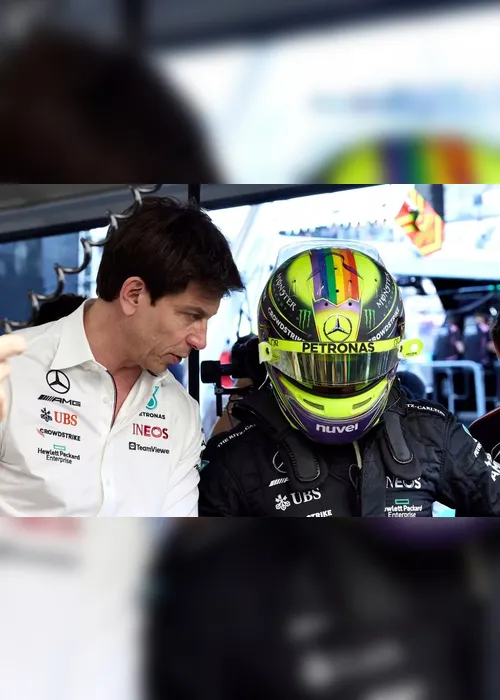 
				Wolff provoca Hamilton sobre Mudança para a Ferrari em 2025
			
			