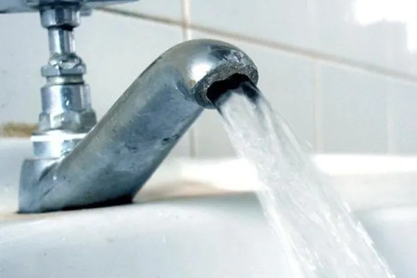 
				
					Manutenção prejudica abastecimento de água em 2 municípios de AL
				
				