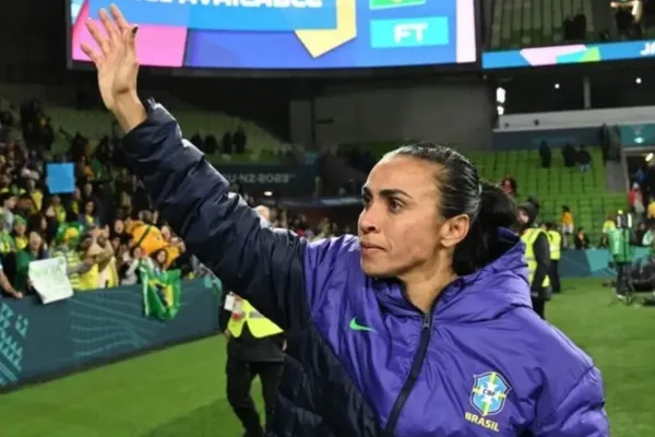 
				
					Adeus da Rainha: Marta define data para deixar a Seleção Brasileira
				
				