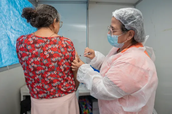
				
					Apenas 14% do público se vacinou contra a Influenza em Maceió
				
				