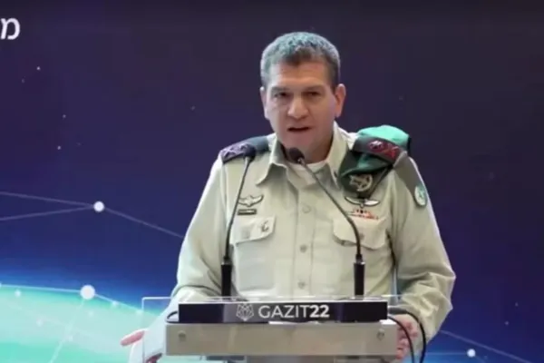 
				
					Chefe militar de Israel renuncia por falha em prever ataque do Hamas
				
				