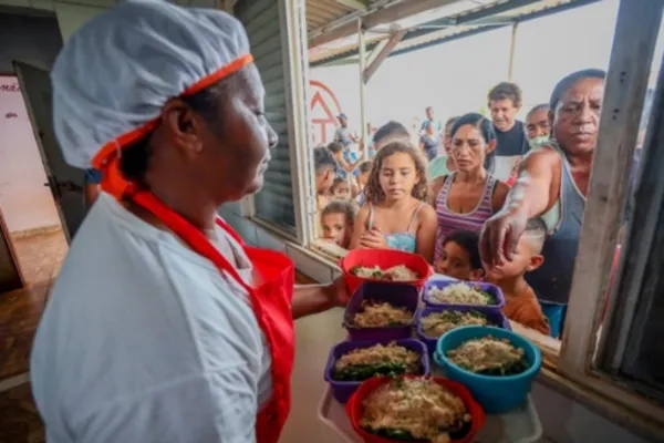 
				
					Em 2023, 24,4 milhões de pessoas saíram da situação de fome no Brasil
				
				