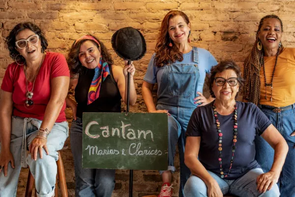 
				
					Grupo Flor de Mandacaru apresenta o show ‘Cantam Marias e Clarices’
				
				