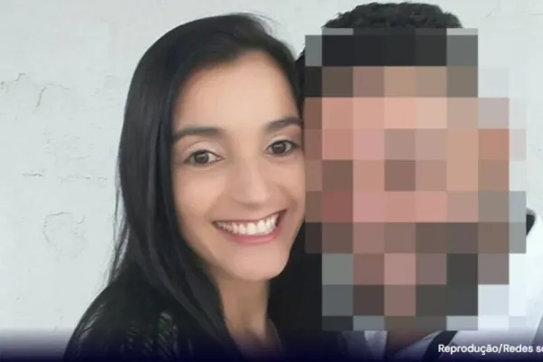 
				
					Homem confessa que matou esposa após ter o dedo mordido durante sexo
				
				