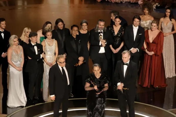 
				
					Oscar 2024 registra a maior audiência da premiação em 4 anos
				
				