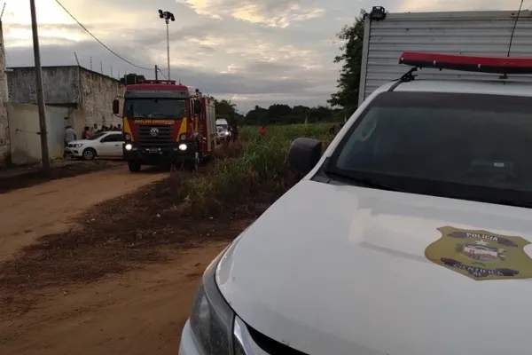 
				
					PC investiga participação de mais 2 pessoas em chacina de Arapiraca
				
				