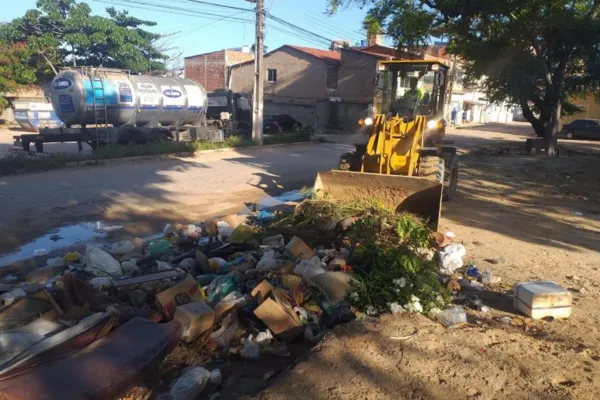 
				
					Prefeitura recolheu mais de 100 mil toneladas de lixo em Maceió
				
				
