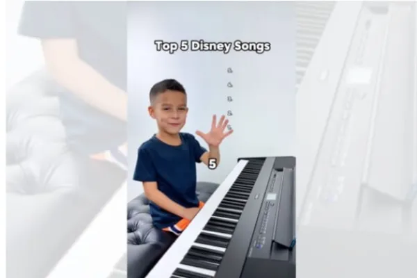 
				
					Talento de sobra: menino de 6 anos toca clássicos da Disney no piano
				
				