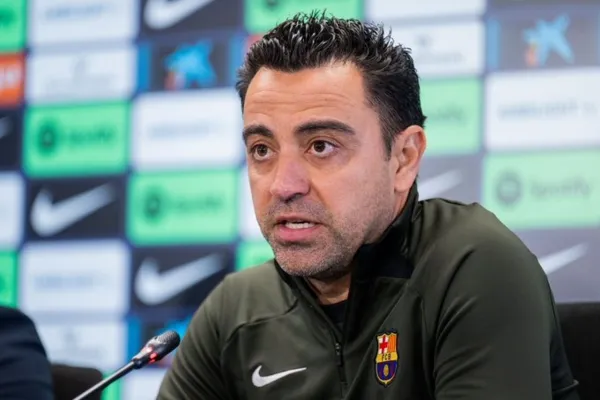 
				
					Xavi explica decisão de permanecer no Barcelona
				
				