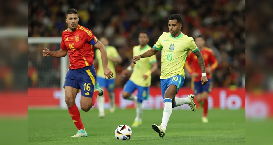 Seleção Brasileira enfrentou a Espanha em amistoso