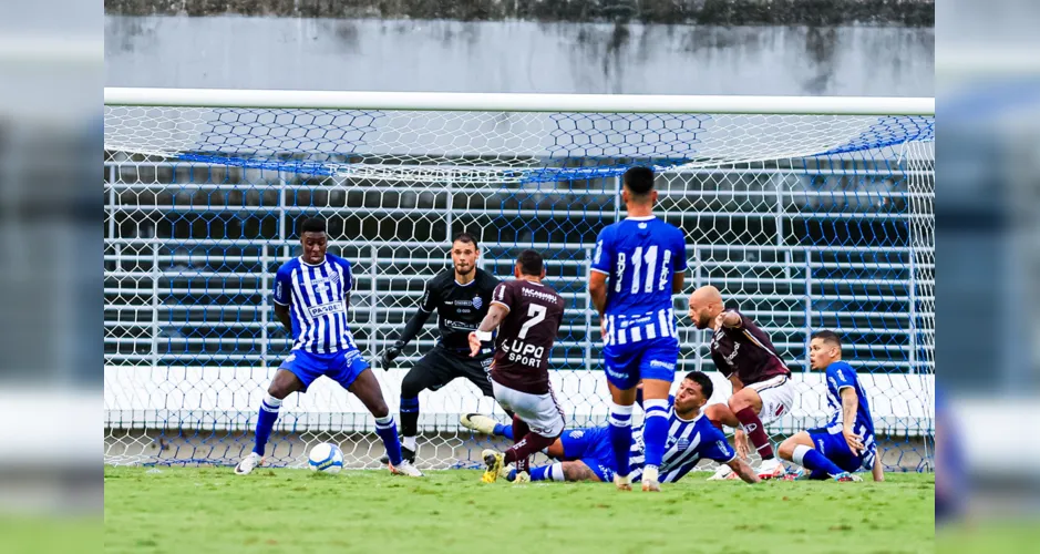 Ferroviria comemorou o empate rapidamente