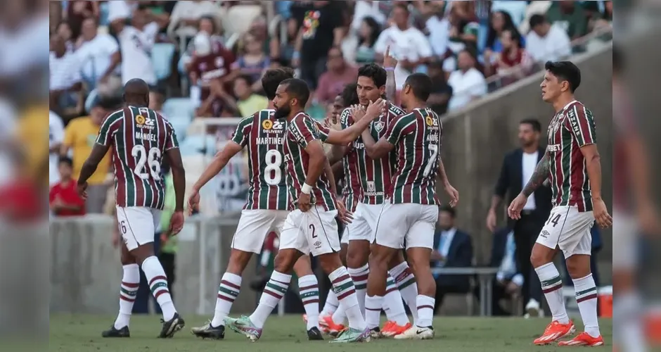 Jogadores do Flu comemoram vitória Tricolor sobre o Vasco