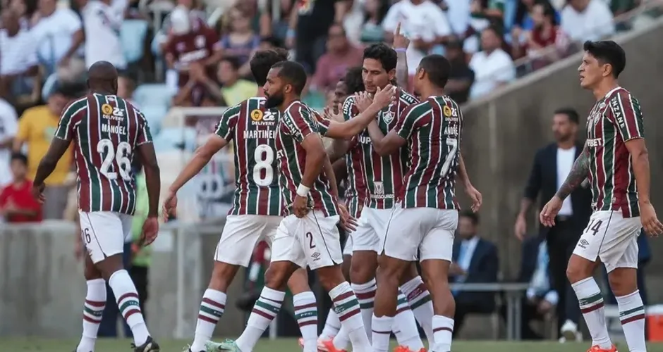 Jogadores do Flu comemoram vitória Tricolor sobre o Vasco