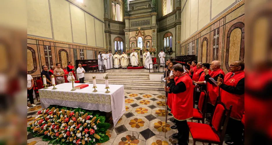 Missa da Ceia do Senhor, onde acontece o Lava-Pés, realizada na Catedral Metropolitana de Maceió.