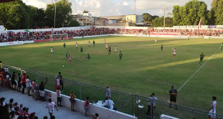 Partida teve início às 15h15