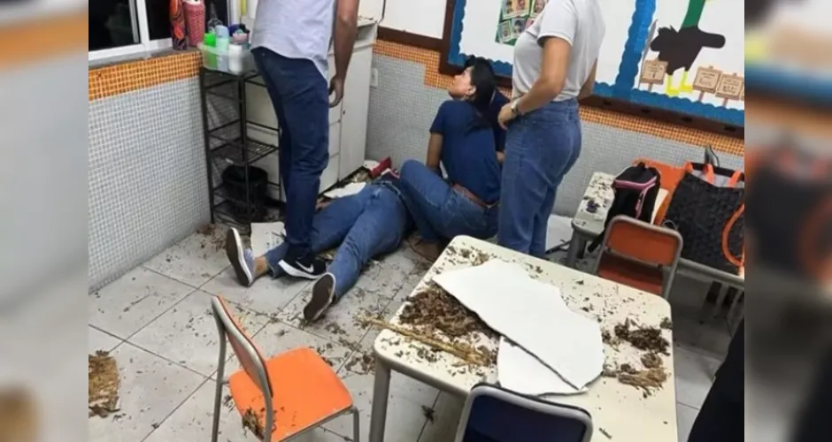 Professora caiu do segundo para o primeiro andar
