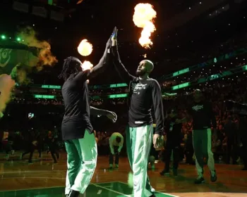 Celtics vencem Miami Heat e avançam às semifinais dos playoffs