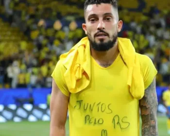 Ex-Grêmio e Juventude, Alex Telles faz campanha em prol de vítimas no RS