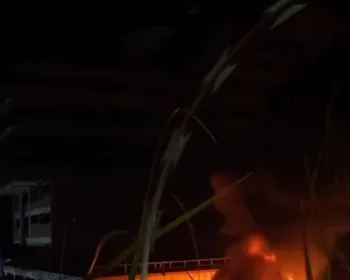 Incêndio atinge canteiro de obra na Avenida Josefa de Melo