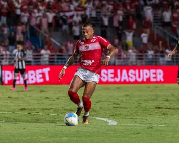 Léo Pereira prega otimismo na Copa do Brasil e projeto confronto com Ceará