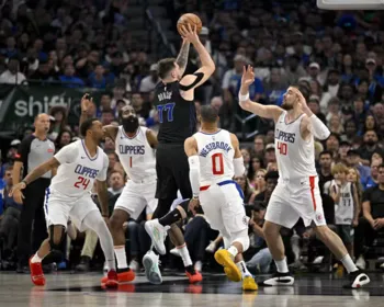 Mavericks vencem Clippers e estão na semifinal da Conferência Oeste
