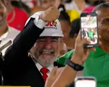 Sósia do presidente chama atenção em evento em AL: "Tem um Lula lá embaixo"