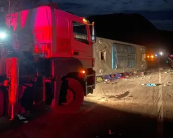 Vídeo mostra ônibus tombado que causou morte de alagoana em MG