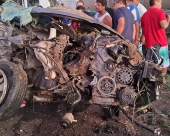 Vídeo: motorista morre em colisão frontal entre dois carros na AL-110