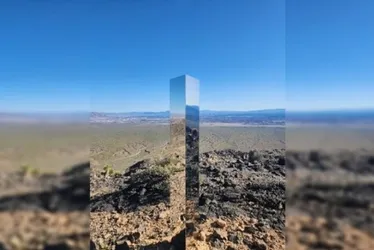 
			
				Aliens? Objeto misterioso surge em parque próximo a Las Vegas
			
			