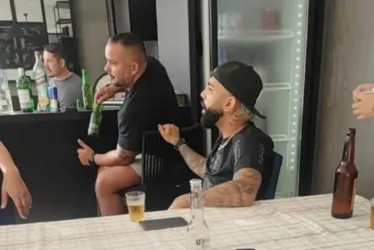 
			
				Após negar, Gabigol admite que usou camisa do Corinthians: “Errei”
			
			