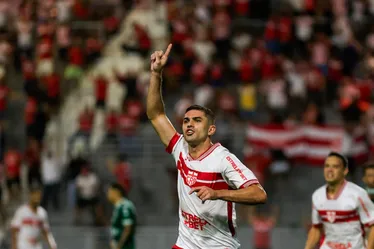 
			
				CRB vence o Guarani, com gol de Gegê, e deixa a zona da degola: 1 a 0
			
			