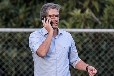 
			
				CSA tem nomes na mira e busca anunciar novo técnico antes do final de semana
			
			