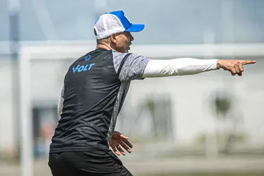 
			
				CSA treina e Higo Magalhães será apresentado nesta quinta-feira (23)
			
			