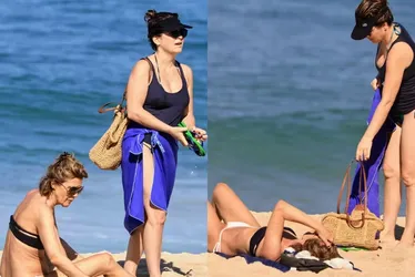 
			
				Cláudia Abreu e Monica Torres curtem domingo de sol juntas
			
			
