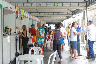 
			
				Comerciantes comemoram vendas na Feira dos Empreendedores do Flexal
			
			