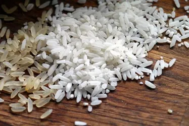 
				Em meio a chuvas no RS, governo autoriza importação de arroz
			
			