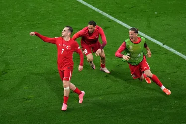 
			
				Em partida eletrizante, Turquia supera a Geórgia na estreia da Eurocopa
			
			