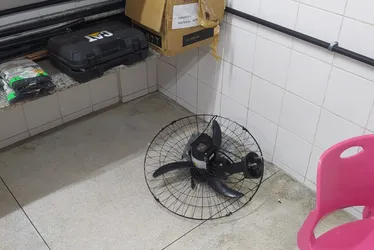 
				Escola é invadida e furtada durante a madrugada e suspeito é preso
			
			