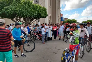 
			
				Grupo de casais católicos promove o 4º pedal na cidade de Junqueiro
			
			
