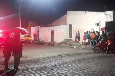 
			
				Homem é morto a tiros dentro de casa em Girau do Ponciano
			
			