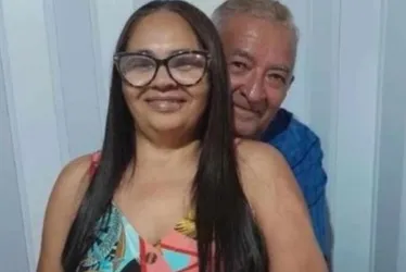 
			
				Homem mata esposa a facadas e comete suicídio em União dos Palmares
			
			