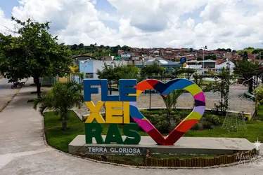 
			
				Homem mata irmão a facadas em Flexeiras
			
			