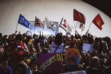 
			
				Manifestações contra PL do aborto ganham as ruas no país
			
			