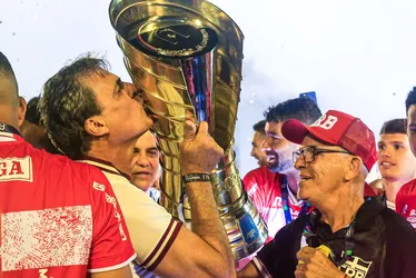 
			
				Mário Marroquim sobre o CRB: "Outro clube, outro patamar!"
			
			