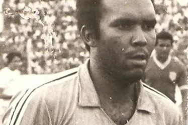 
			
				Morre César, ex-goleiro e ídolo do CRB, vítima de infecção generalizada
			
			