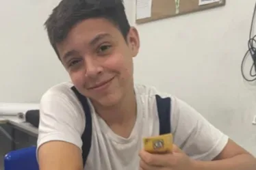 
			
				Morre, aos 14 anos, menino vítima de incêndio em SC
			
			