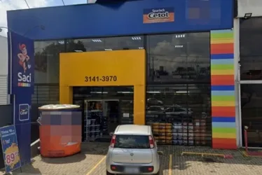 
			
				Mulher é morta a tiros dentro de loja; ex é suspeito
			
			