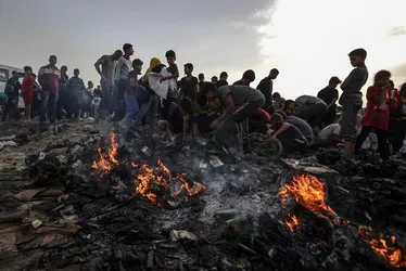 
			
				Mundo bate recorde de refugiados e ONU aponta para novos fluxos
			
			
