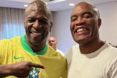 
			
				No Brasil, Terry Crews posa com Anderson Silva; veja
			
			