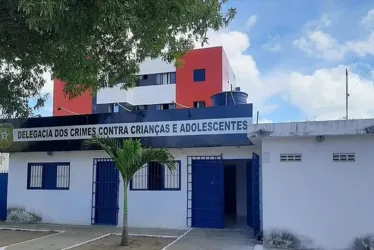 
			
				Pai denuncia que filho de 10 anos foi vítima de racismo em condomínio
			
			